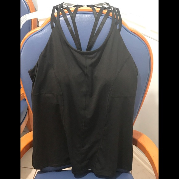 Fabletics Arianna tank - Picture 3 of 14